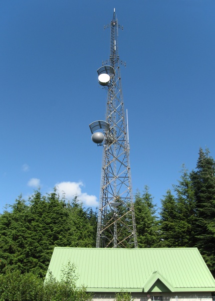 File:McDonald-Mountain.jpg